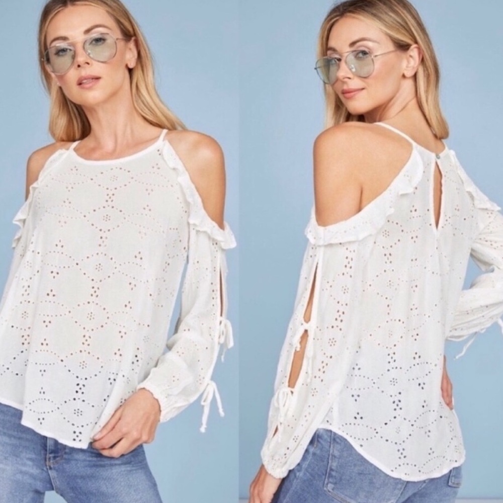 Anthro - Willow & Clay Long Sleeve Cold Shoulder Top (Medium)